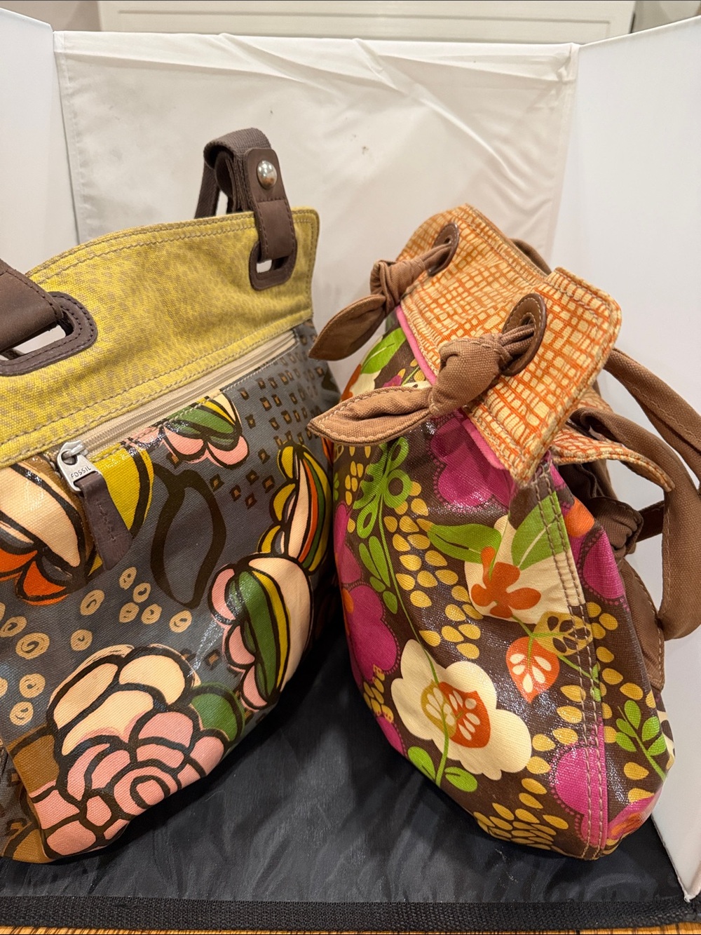 LOT OF 2 Fossil Key-Per Coated Canvas Floral Tote Bags Retro Boho Shoulder Purse